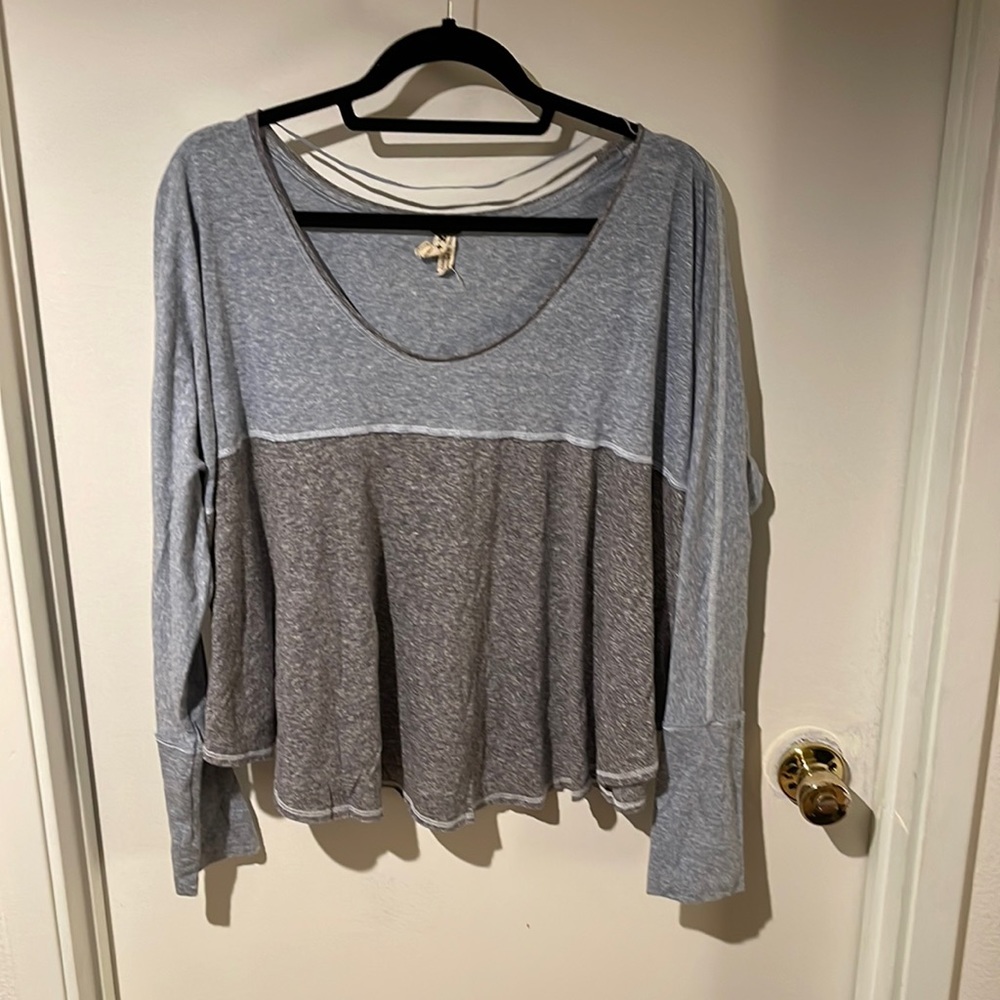 We The Free lightweight and long color block shirt - Medium